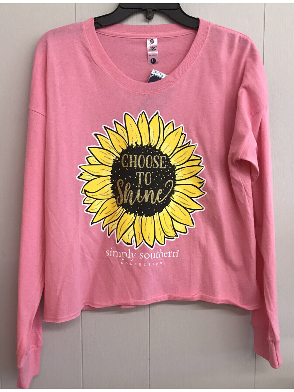Simply Southern Short Top. Pink with Sunflower “Choose To Shine”. Size L. NWT